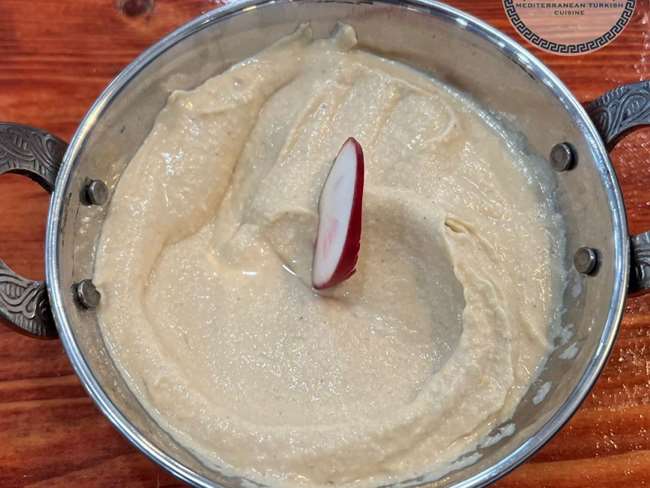 HUMMUS