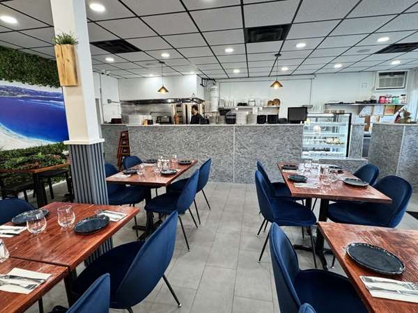 Salda interior of restaurant.