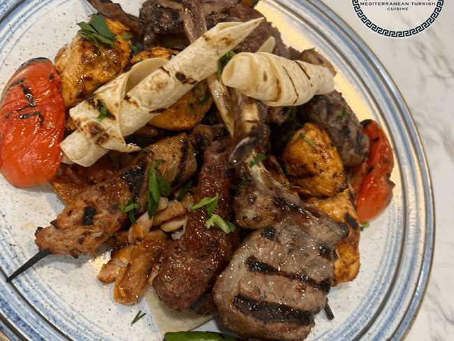 FAMILY SIZE MIXED PLATTERS 